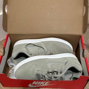 Nike Green Athletic Shoes